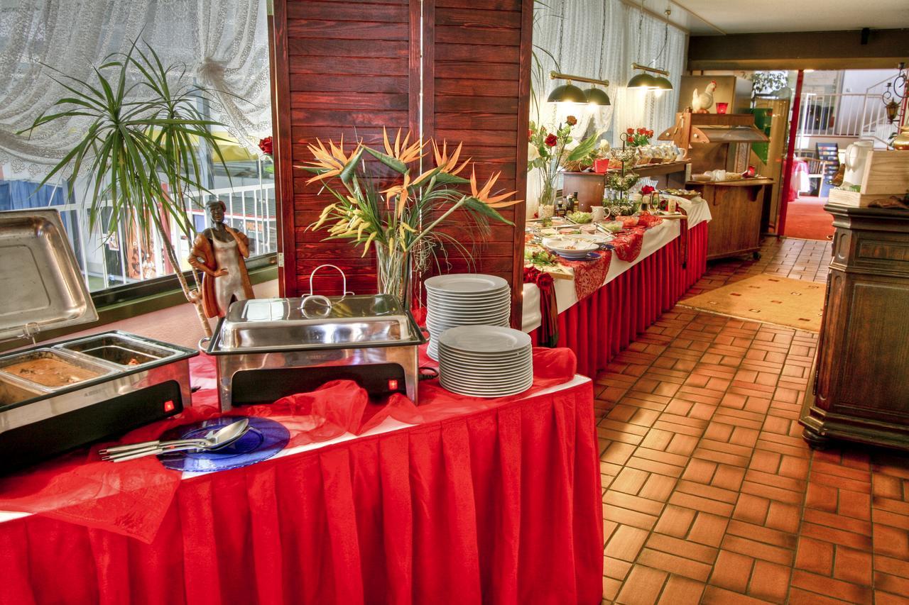 Sport Und Tagungshotel Kenzingen Εξωτερικό φωτογραφία