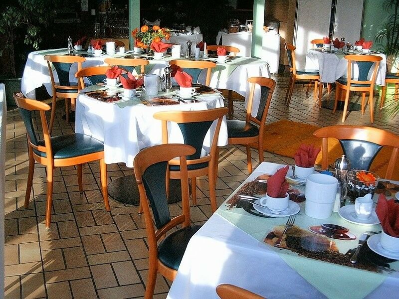 Sport Und Tagungshotel Kenzingen Εξωτερικό φωτογραφία